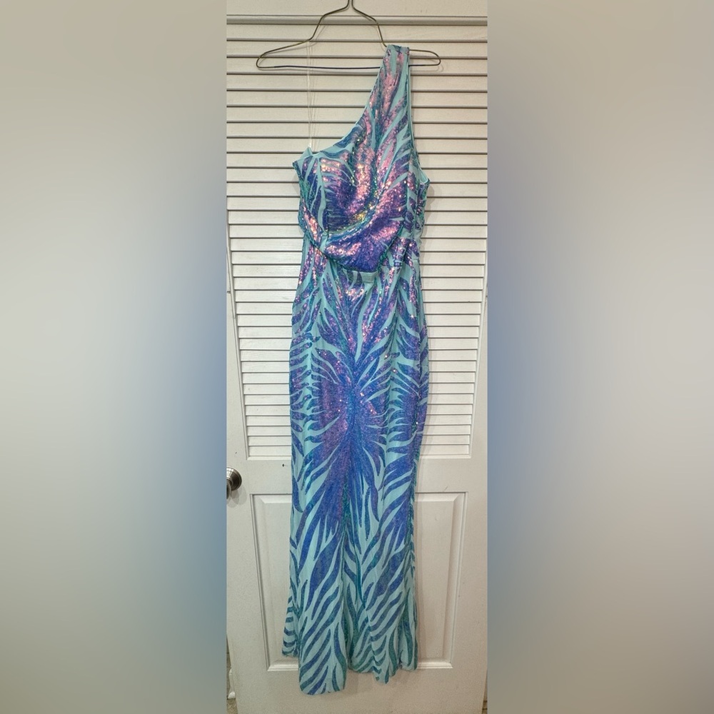 Giffniseti dress worn once.
